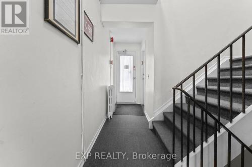 213 Lakeshore Road E, Mississauga, ON - Indoor Photo Showing Other Room