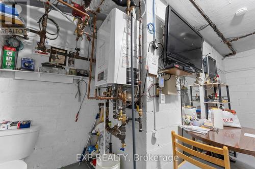 213 Lakeshore Road E, Mississauga, ON - Indoor Photo Showing Basement
