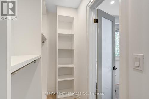 5133 Cherryhill Cres, Burlington, ON - Indoor
