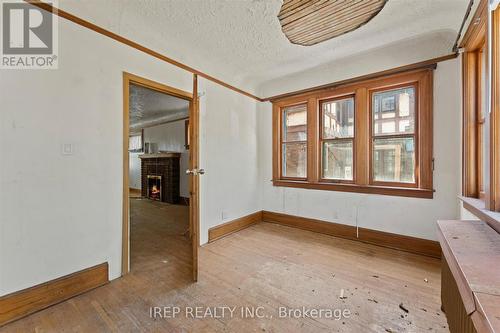 3056 Alexander Avenue, Windsor, ON - Indoor Photo Showing Other Room
