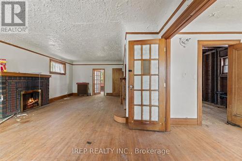 3056 Alexander Avenue, Windsor, ON - Indoor With Fireplace