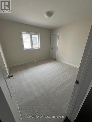 82 Sunflower Crescent, Thorold, ON - Indoor Photo Showing Other Room
