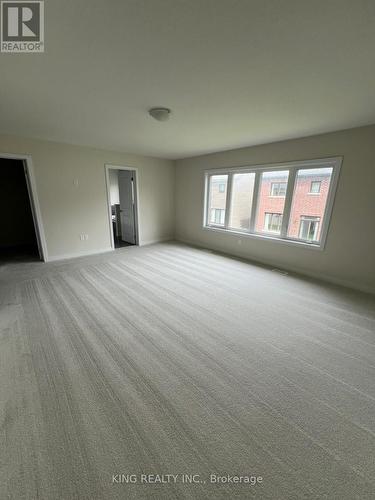 82 Sunflower Crescent, Thorold, ON - Indoor Photo Showing Other Room