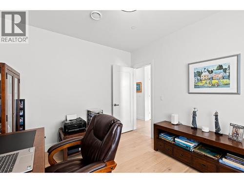 3643 Wild Rose Road, Kelowna, BC - Indoor