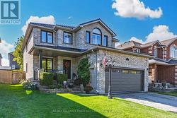 35 BENJAMIN LANE Barrie, ON L4N 0S2
