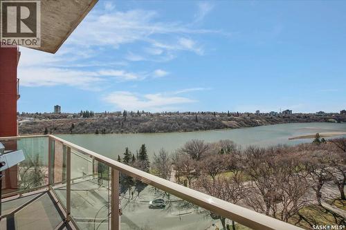 909 902 Spadina Crescent E, Saskatoon, SK - Outdoor With Body Of Water With Balcony With View