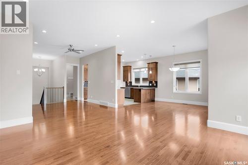 914 Paton Bay, Saskatoon, SK - Indoor Photo Showing Living Room