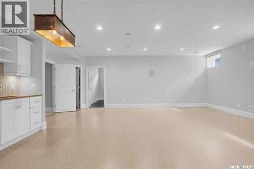 914 Paton Bay, Saskatoon, SK - Indoor