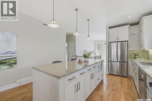 1024 Temperance Street, Saskatoon, SK - Indoor Photo Showing Kitchen With Stainless Steel Kitchen With Upgraded Kitchen