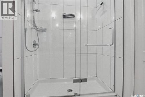 1024 Temperance Street, Saskatoon, SK - Indoor Photo Showing Bathroom