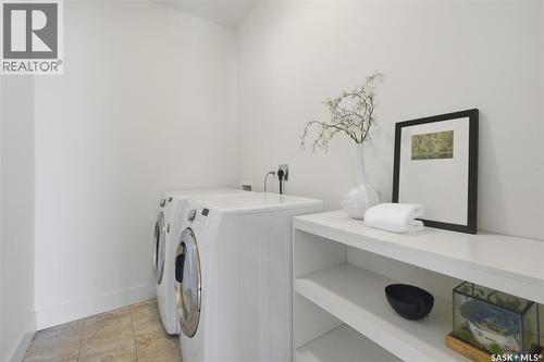 1024 Temperance Street, Saskatoon, SK - Indoor Photo Showing Laundry Room