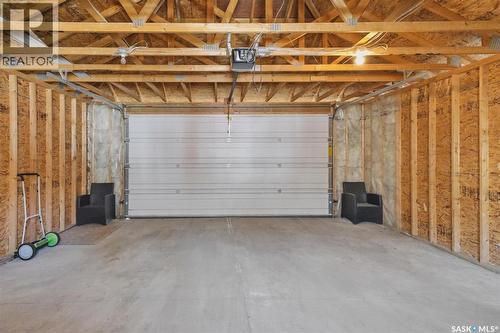 1024 Temperance Street, Saskatoon, SK - Indoor Photo Showing Garage