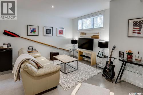 1024 Temperance Street, Saskatoon, SK - Indoor