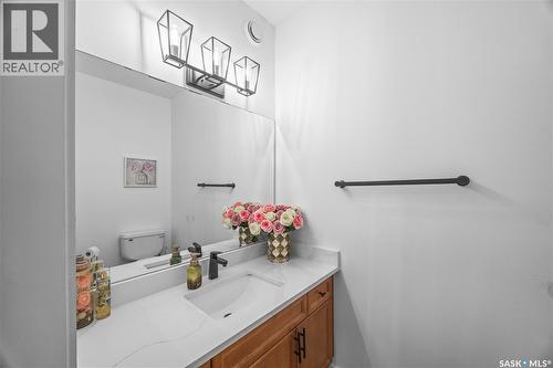 222 Stepney Crescent, Saskatoon, SK - Indoor Photo Showing Bathroom