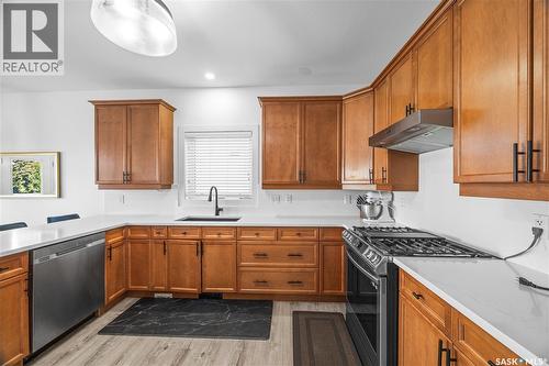 222 Stepney Crescent, Saskatoon, SK - Indoor Photo Showing Kitchen