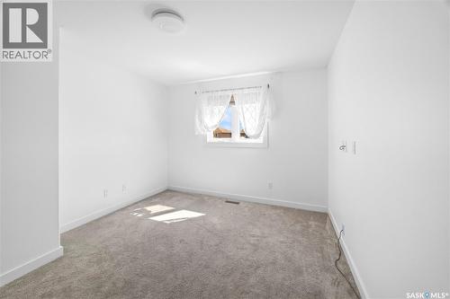 222 Stepney Crescent, Saskatoon, SK - Indoor Photo Showing Other Room