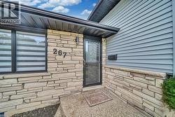 Entrance to property - 