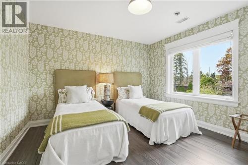 735 George Street, Burlington, ON - Indoor Photo Showing Bedroom