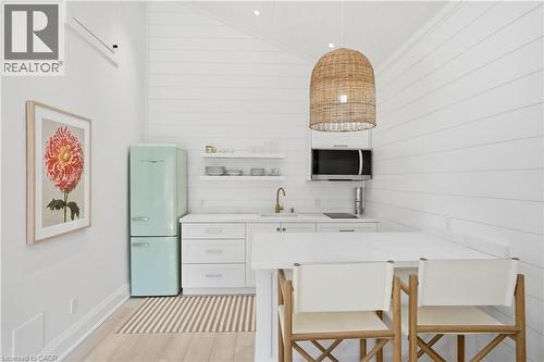 735 George Street, Burlington, ON - 