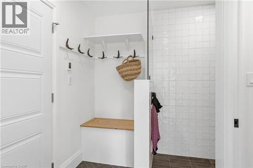 735 George Street, Burlington, ON - Indoor