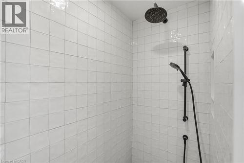 735 George Street, Burlington, ON - Indoor Photo Showing Bathroom
