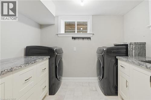 735 George Street, Burlington, ON - Indoor Photo Showing Laundry Room