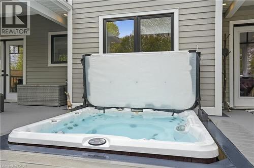 Hot Tub - 735 George Street, Burlington, ON - Outdoor