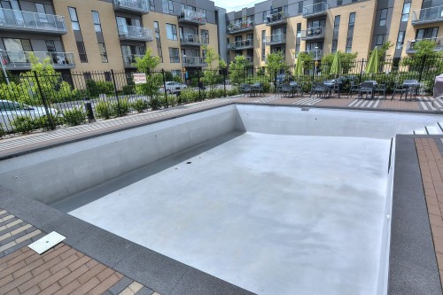 Pool - 114-750 32E Avenue, Montréal (Lachine), QC - Outdoor With Facade