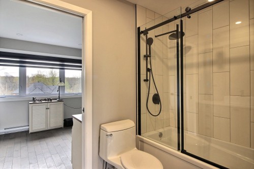 Salle de bains - 30 Rue Élizabeth, Saint-André-D'Argenteuil, QC - Indoor Photo Showing Bathroom