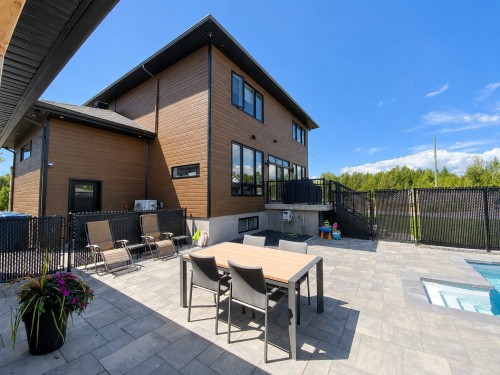 Cour - 30 Rue Élizabeth, Saint-André-D'Argenteuil, QC - Outdoor With Deck Patio Veranda With Exterior