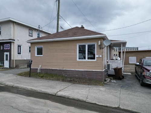 35 Av. Dallaire  Rouyn-Noranda, QC J9X 4S6