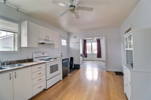 Vue d'ensemble - 35 Av. Dallaire, Rouyn-Noranda, QC - Indoor Photo Showing Kitchen With Double Sink