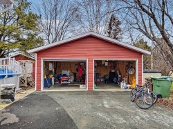 Garage - 
