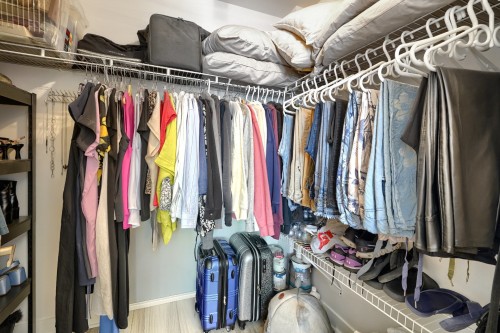 Penderie (Walk-in) - 620 Boul. Brassard, Chambly, QC - Indoor With Storage