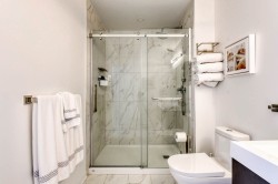 Master Bathroom - 