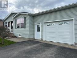 37 CREEKSIDE CIRCLE Kawartha Lakes (Verulam), ON K0M 1L0