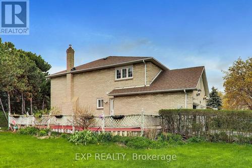 4 Leatherhead Court, Brampton, ON - Outdoor