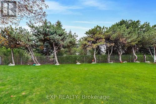 4 Leatherhead Court, Brampton, ON - Outdoor