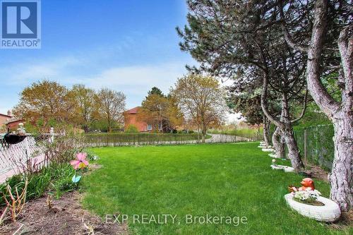 4 Leatherhead Court, Brampton, ON - Outdoor