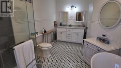 Main Bath - 