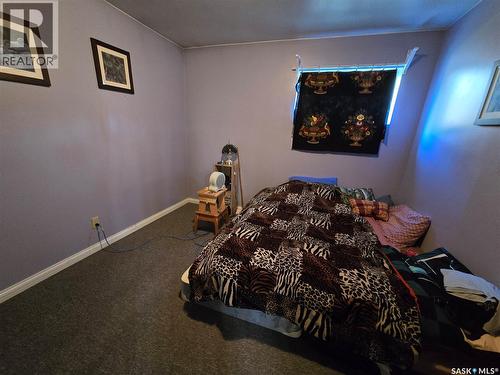 41 7Th Avenue Ne, Swift Current, SK - Indoor Photo Showing Bedroom