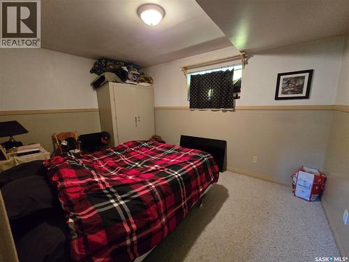 41 7Th Avenue Ne, Swift Current, SK - Indoor Photo Showing Bedroom