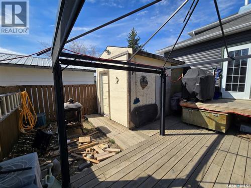 41 7Th Avenue Ne, Swift Current, SK - Outdoor With Deck Patio Veranda With Exterior