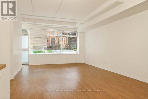 120 Jackson Street W, Hamilton, ON - Indoor Photo Showing Other Room