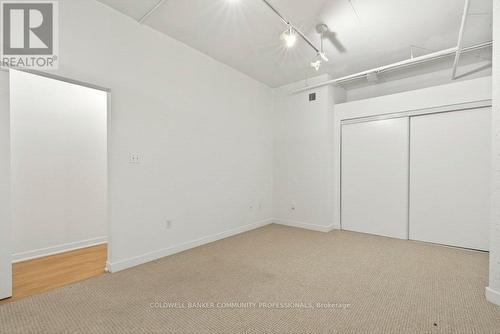 120 Jackson Street W, Hamilton, ON - Indoor Photo Showing Other Room