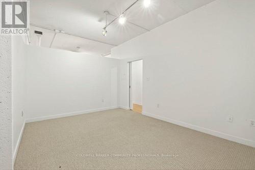 120 Jackson Street W, Hamilton, ON - Indoor Photo Showing Other Room