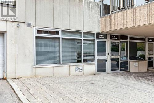 120 Jackson Street W, Hamilton, ON - Outdoor