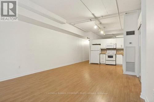120 Jackson Street W, Hamilton, ON - Indoor