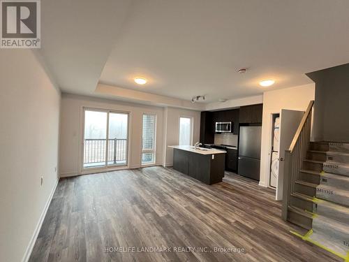 206 - 3 BANCROFT LANE  Richmond Hill, ON L4E 1M1
