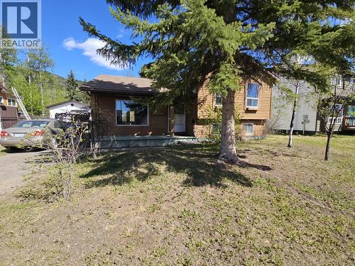 143 Kiskatinaw Crescent  Tumbler Ridge, BC V0C 2W0